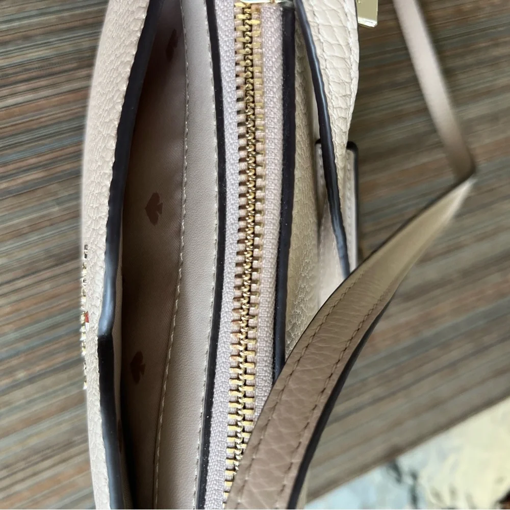 Kate Spade Cream Textured Crossbody Bag - Picture 4 of 11